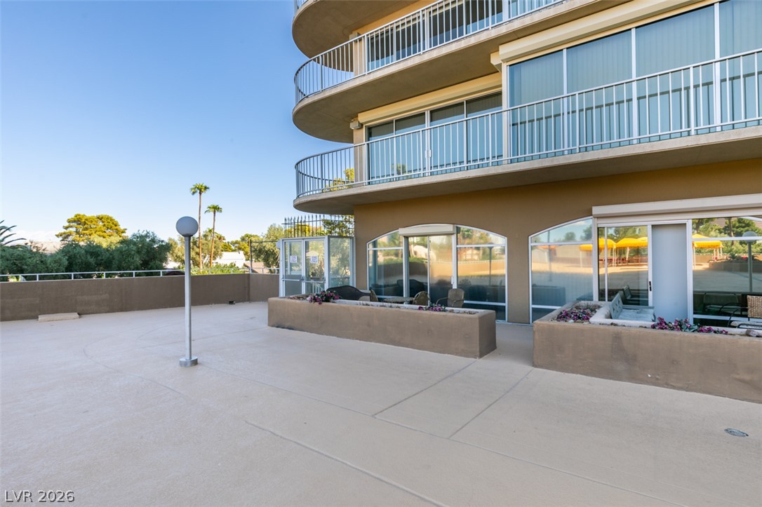 Photo 26 of 29, 3111 Bel Air Drive #206