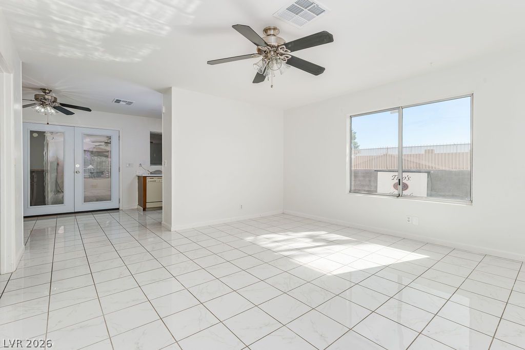 Photo 18 of 21, 7242 Vireo Drive