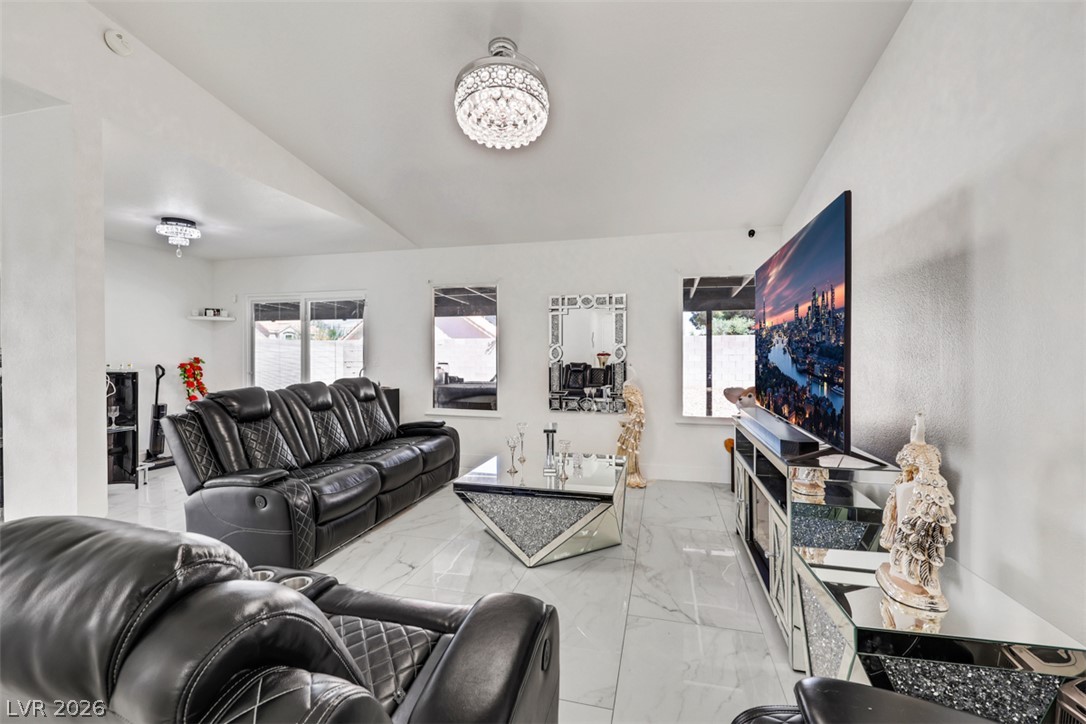 Photo 8 of 35, 3337 Irv Marcus Drive