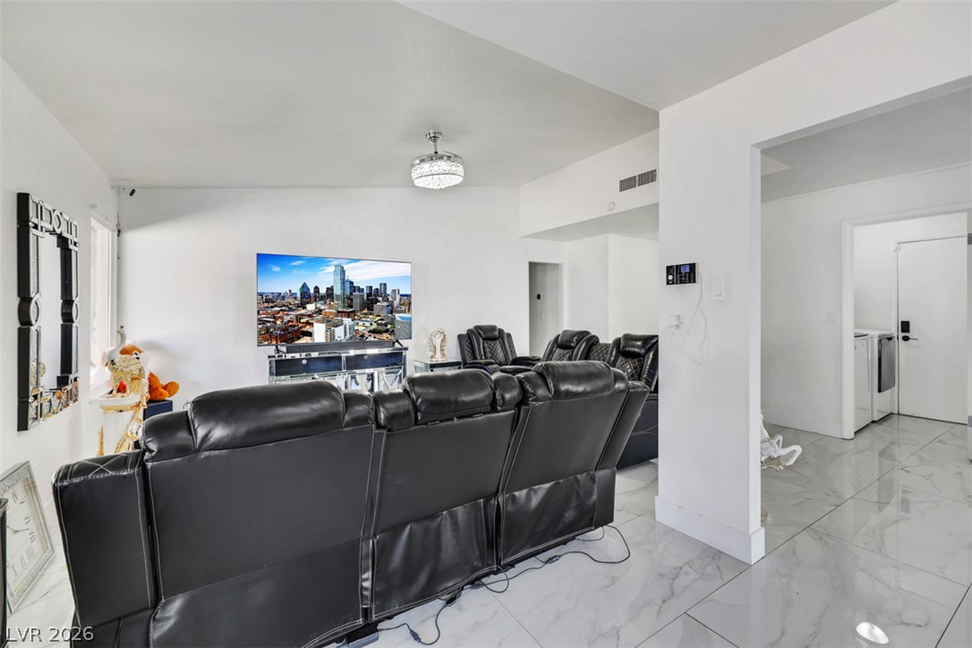 Photo 9 of 35, 3337 Irv Marcus Drive