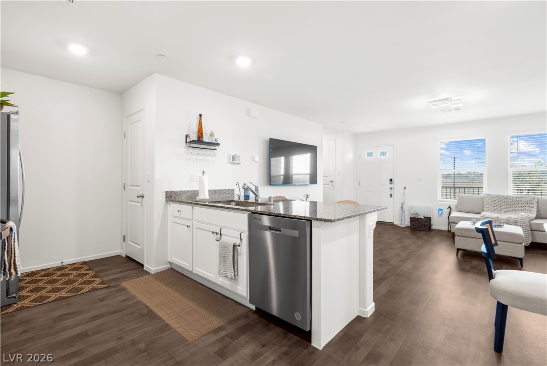 Photo 9 of 24, 1128 Scarlet Sparrow Street