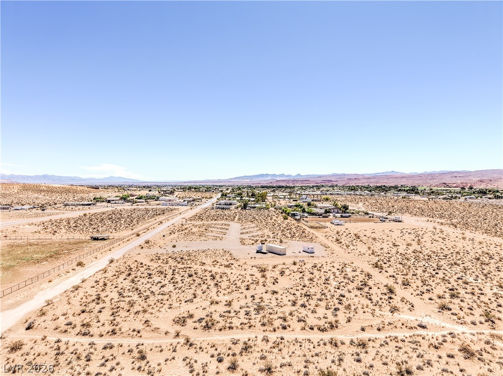 Photo 9 of 24, Skyline
