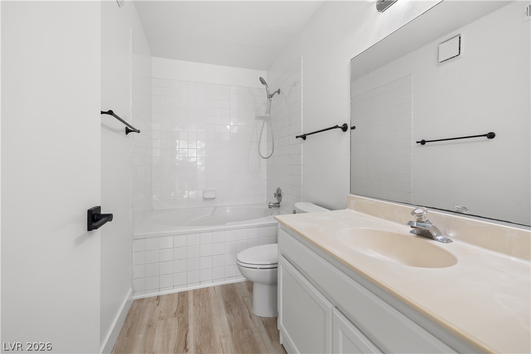 Photo 7 of 15, 3450 Erva Street #153
