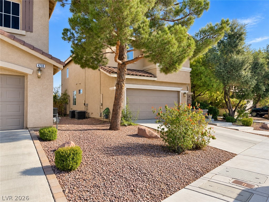 Photo 2 of 4704 Grey Heron Drive