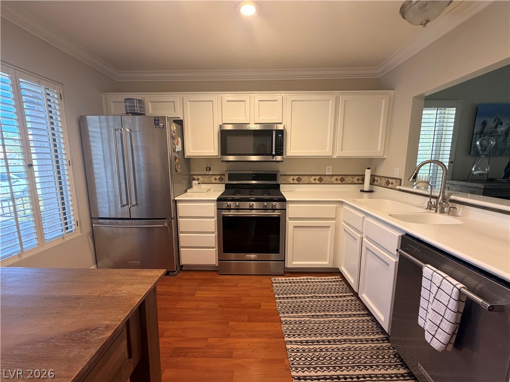 Photo 4 of 2632 Highvale Drive