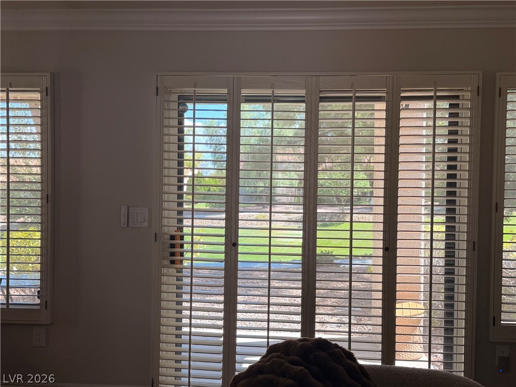 Photo 3 of 2632 Highvale Drive