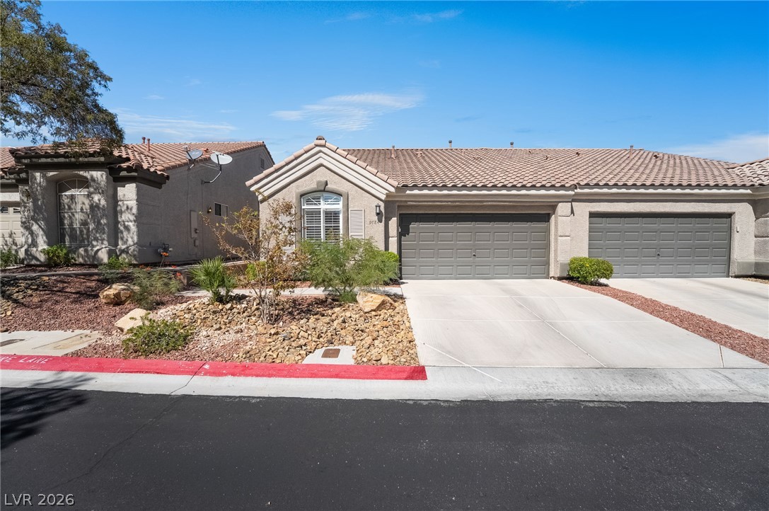 Photo 2 of 9784 Hickory Ridge Court