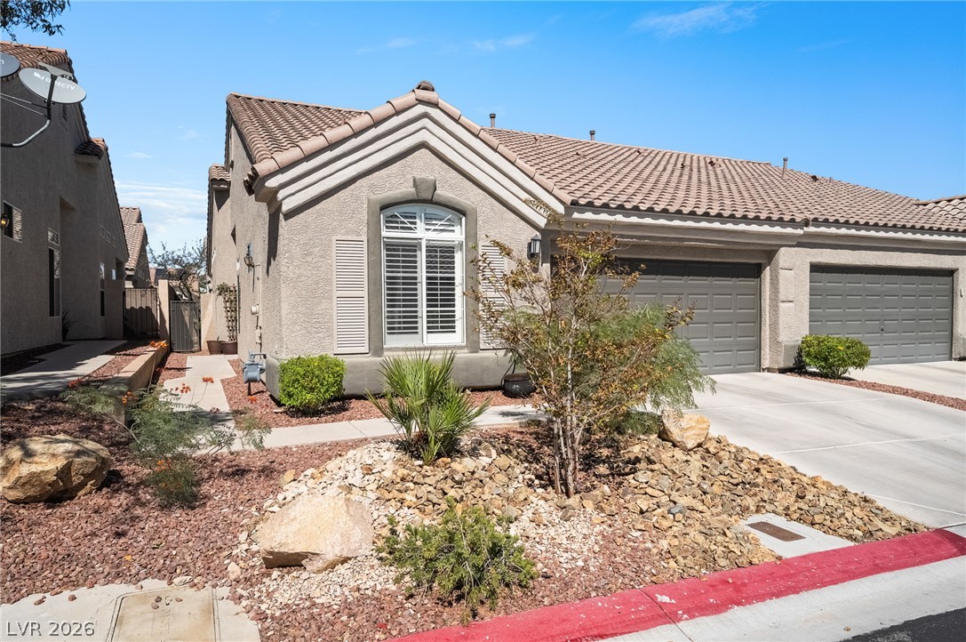 Photo 4 of 9784 Hickory Ridge Court