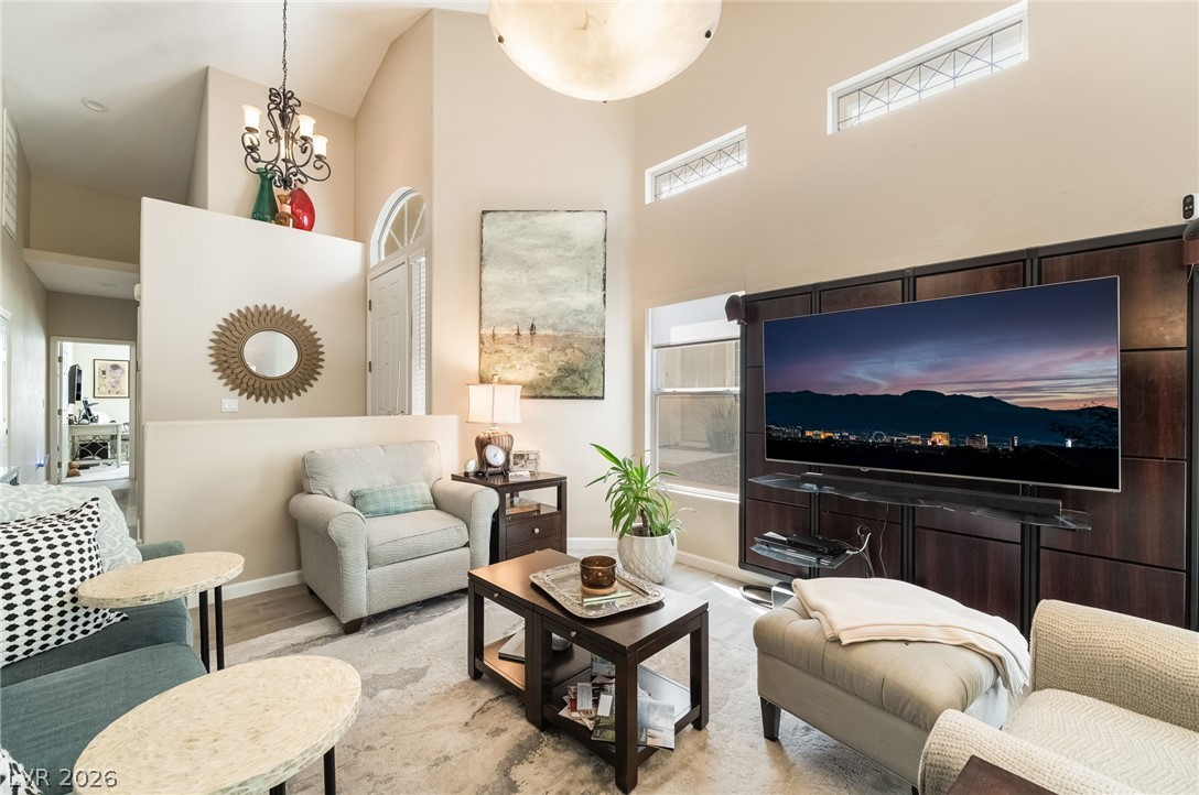 Photo 7 of 39, 9784 Hickory Ridge Court