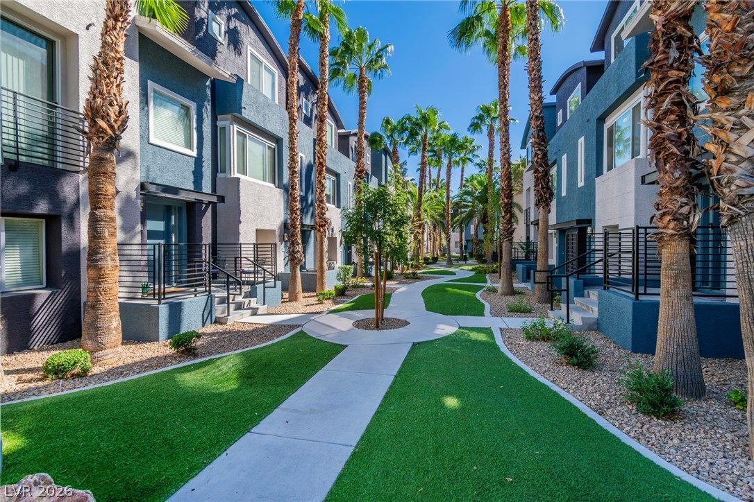 Photo 34 of 37, 9050 W Tropicana Avenue #1102