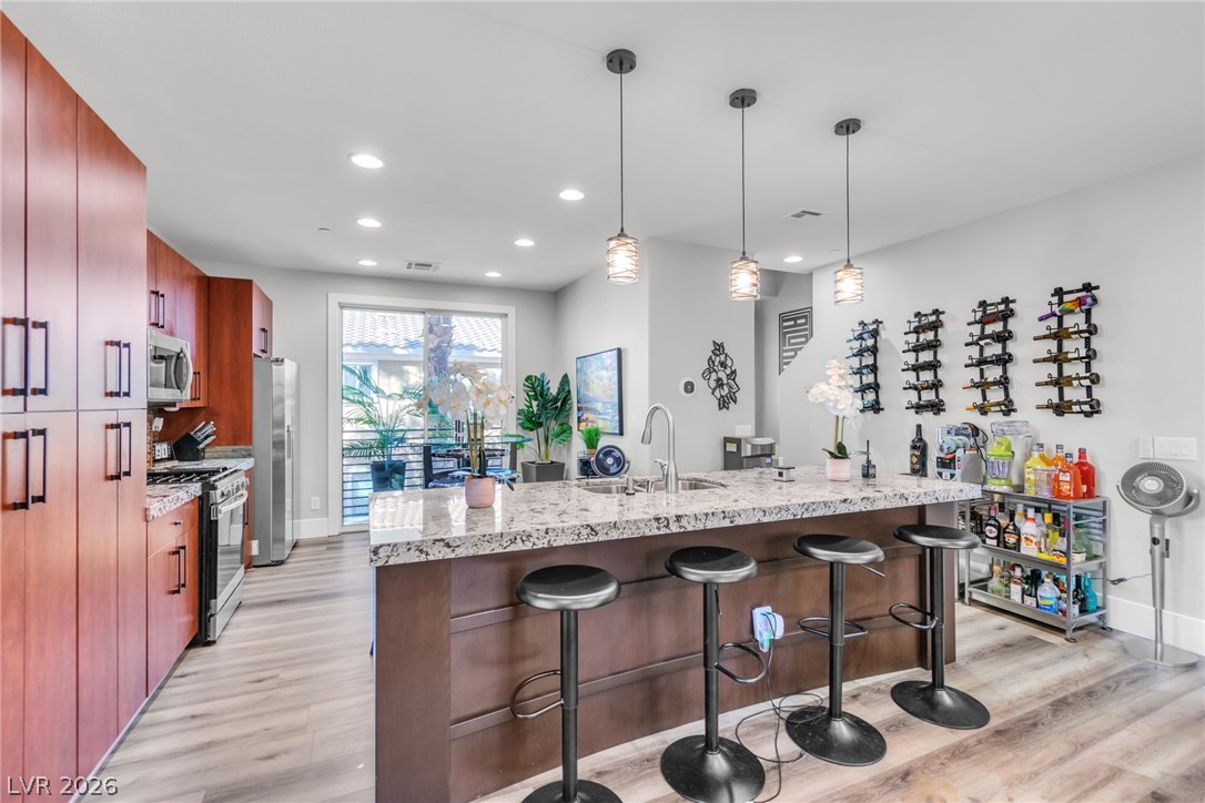 Photo 9 of 37, 9050 W Tropicana Avenue #1102