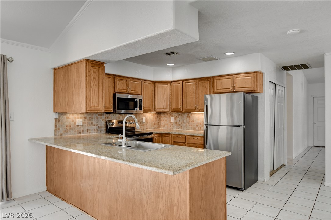 Photo 16 of 45, 4009 Camas Court