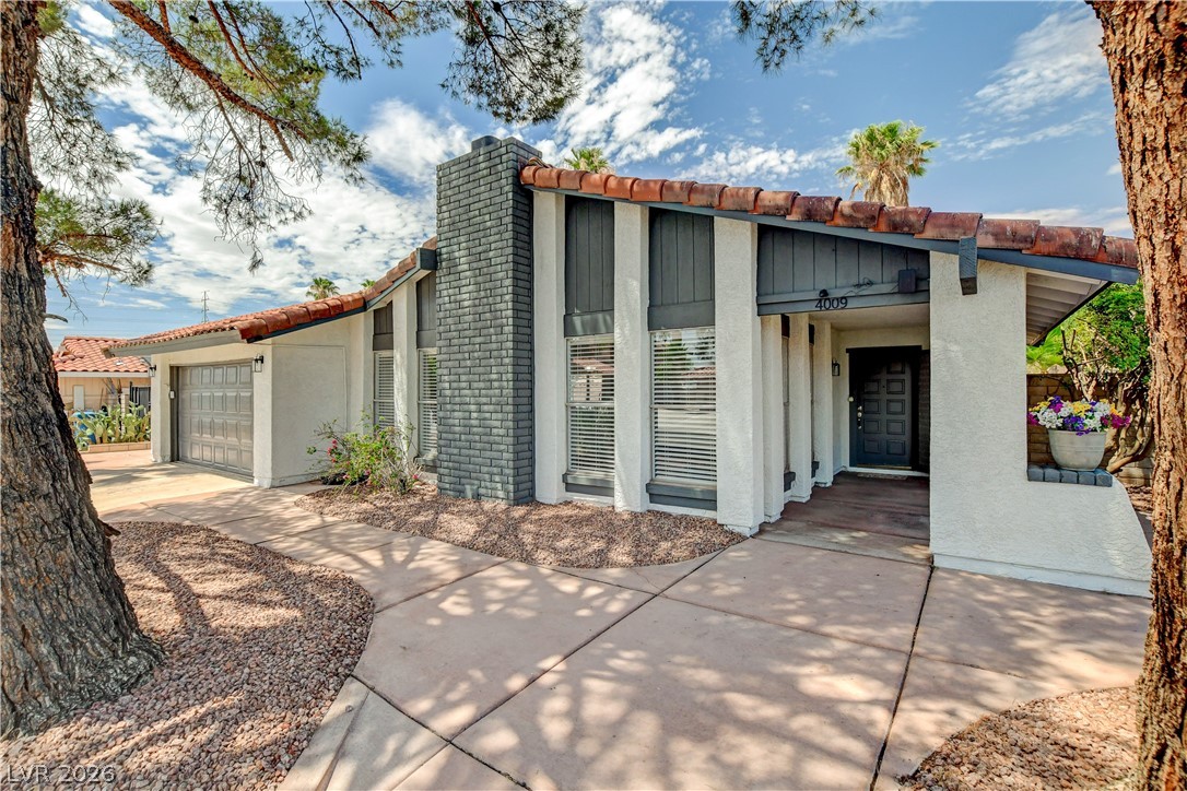 Photo 4 of 4009 Camas Court