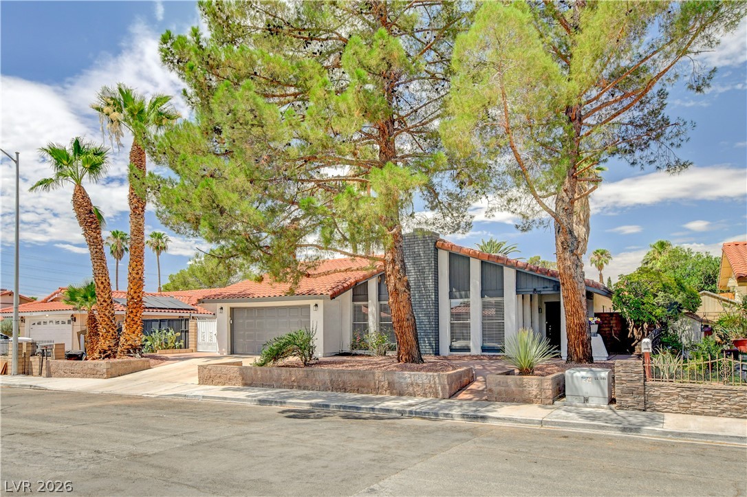 4009 Camas Court, Las Vegas