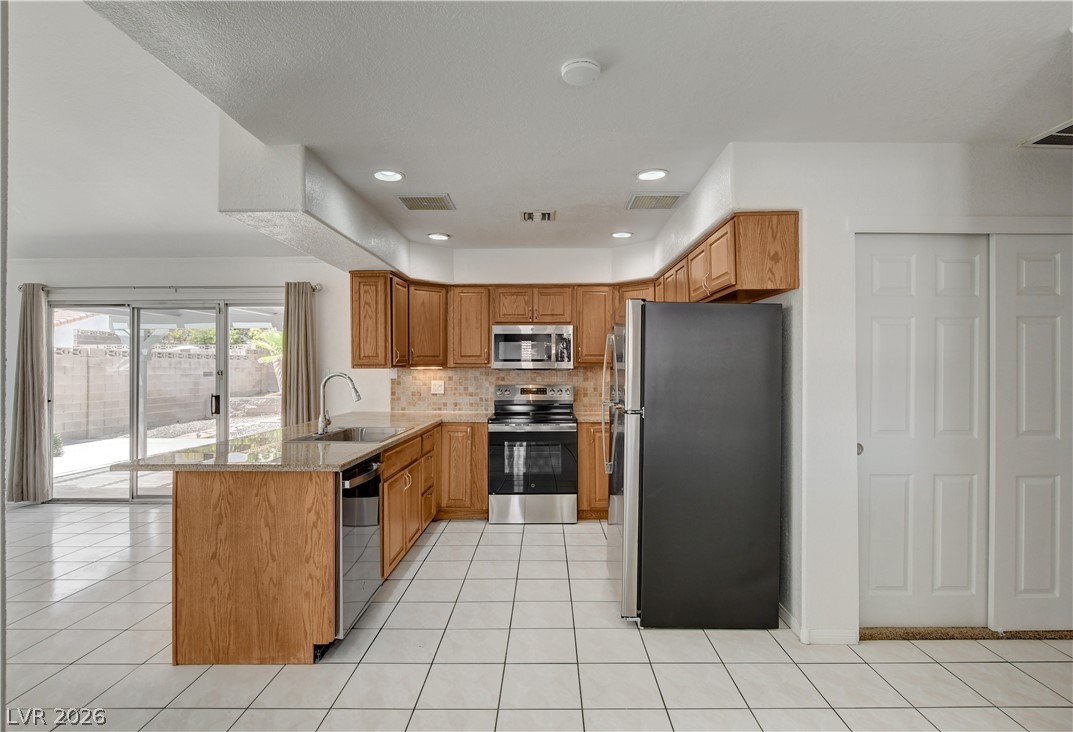 Photo 17 of 45, 4009 Camas Court