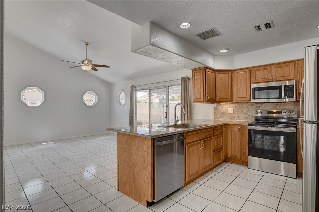 Photo 18 of 45, 4009 Camas Court