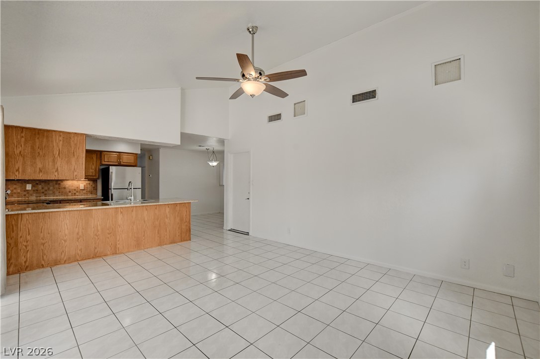 Photo 12 of 45, 4009 Camas Court