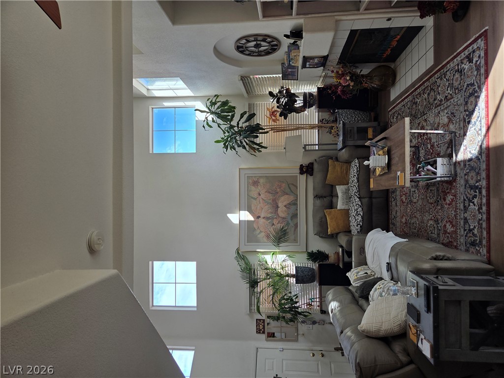 Photo 6 of 27, 5387 Heatherbrook Circle