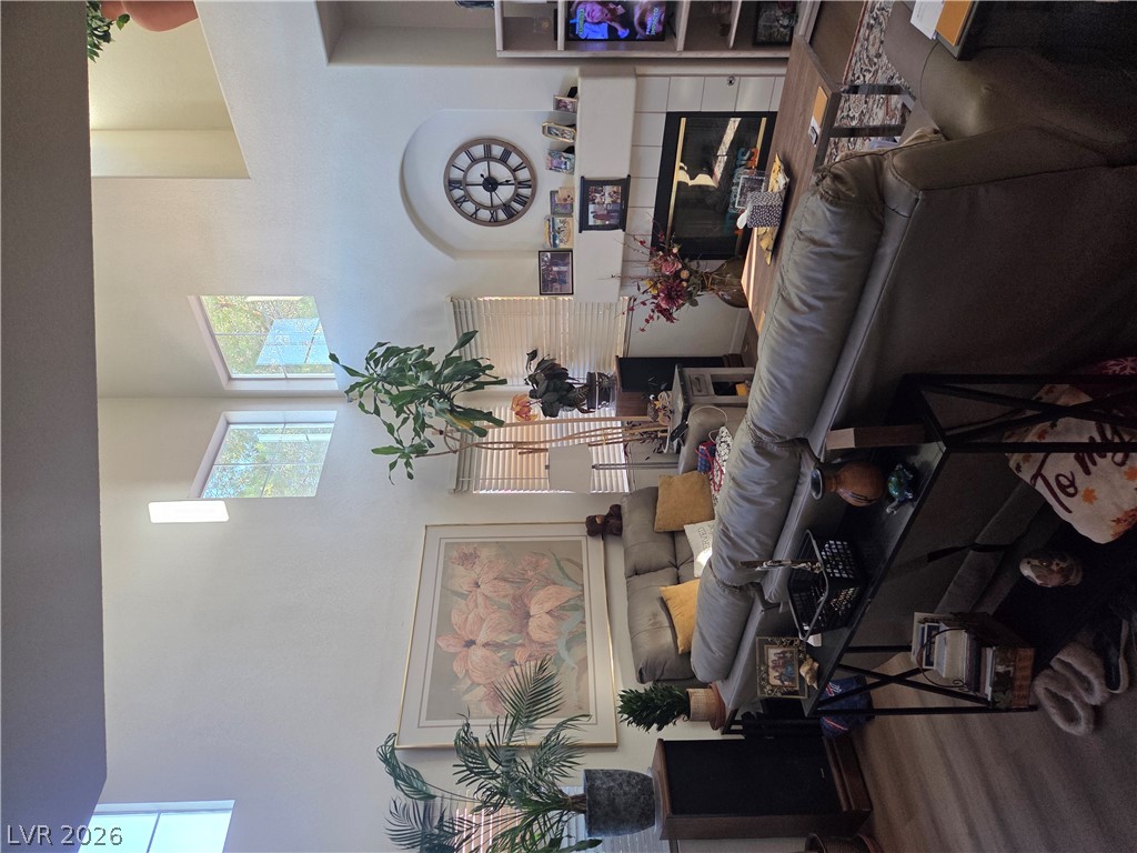 Photo 9 of 27, 5387 Heatherbrook Circle