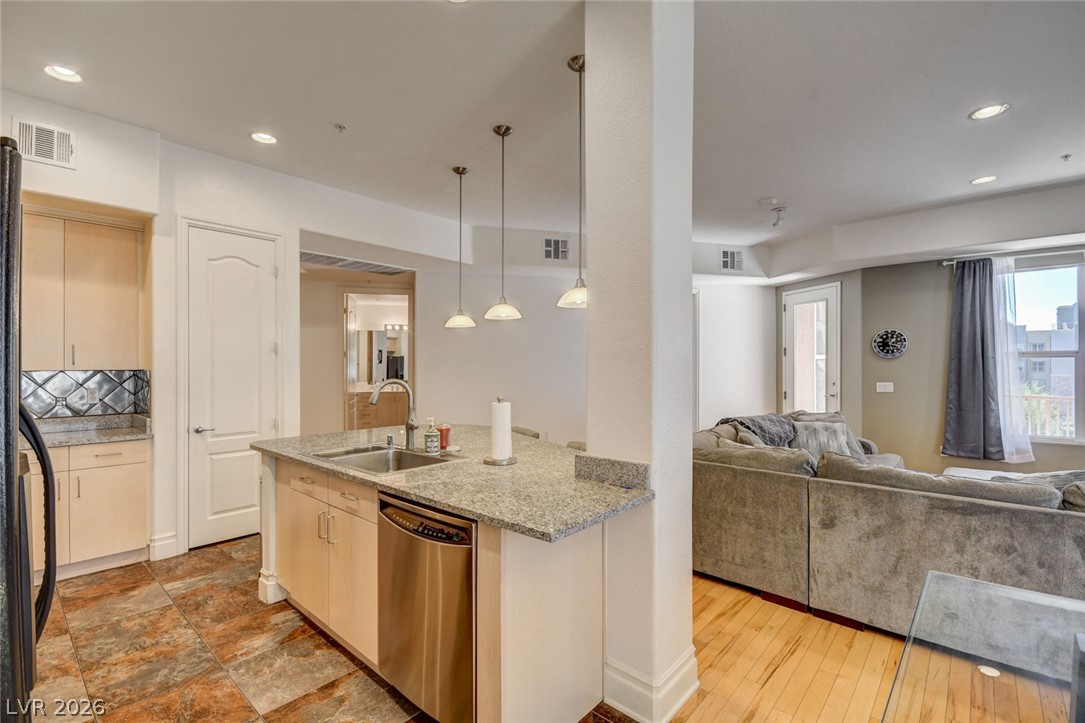 Photo 14 of 44, 38 E Serene Avenue #306