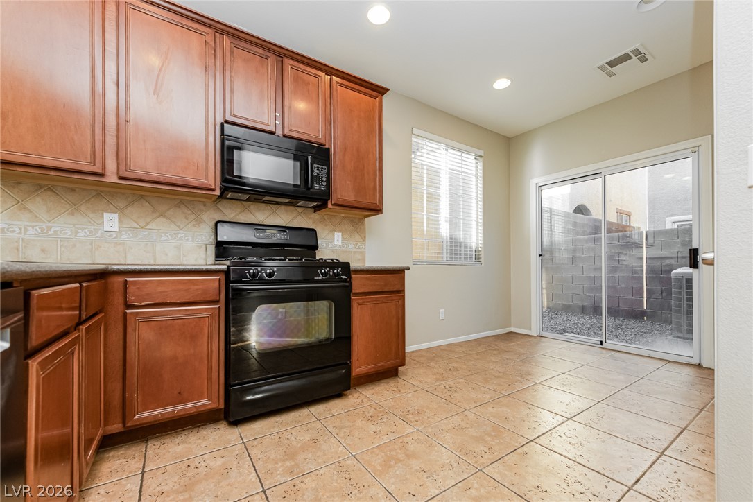 Photo 9 of 27, 7925 Violet Sky Street