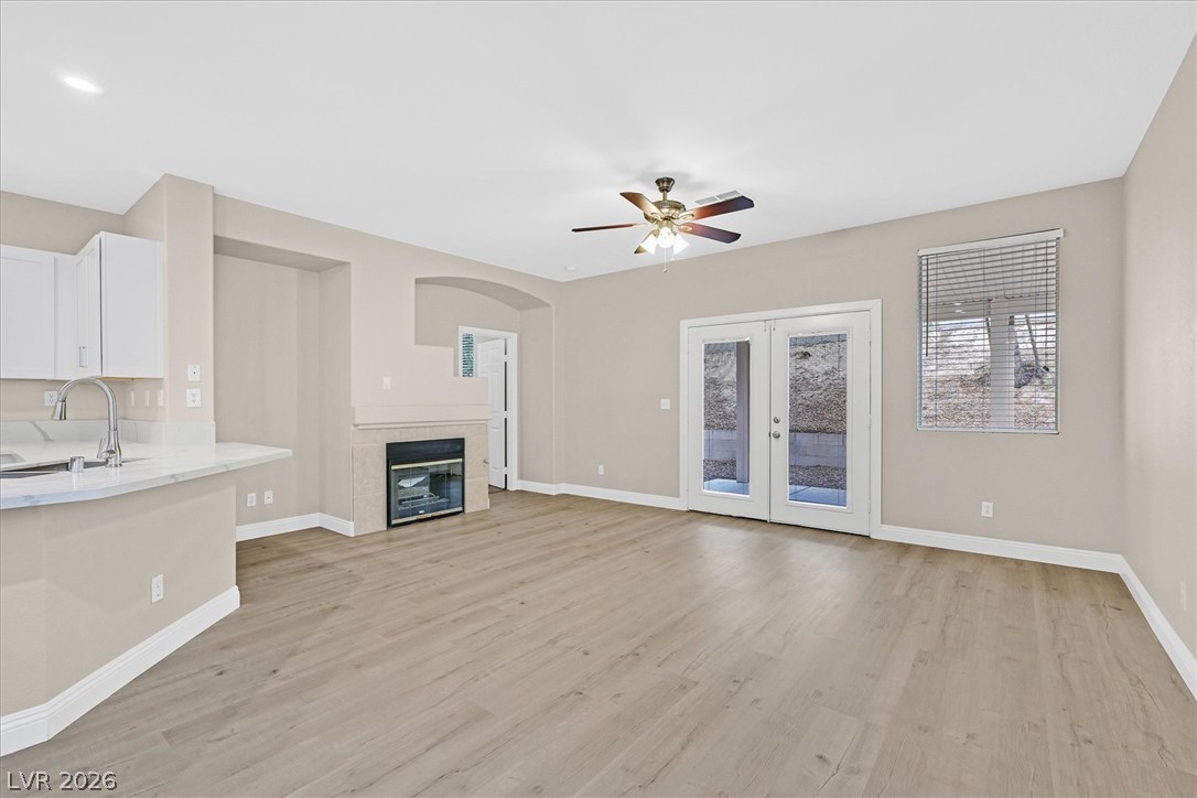 Photo 9 of 29, 2259 Surrey Meadows Avenue