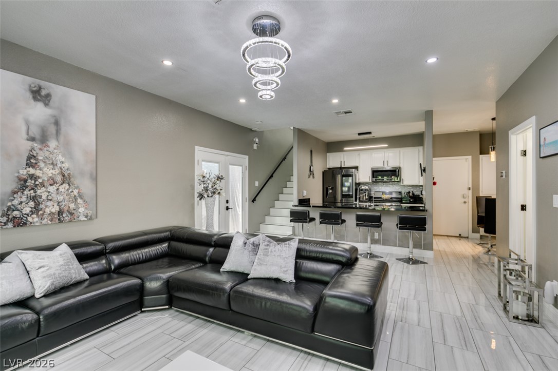 Photo 9 of 52, 1412 W Bow Creek Court