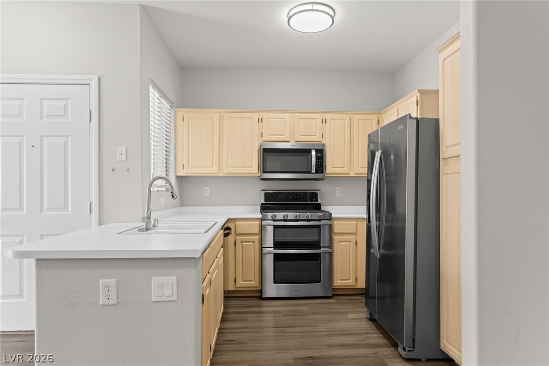 Photo 6 of 36, 855 N Stephanie Street #2615