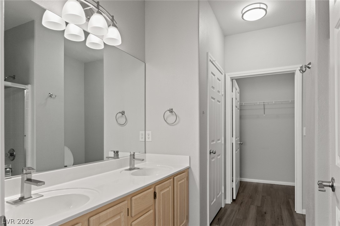 Photo 13 of 36, 855 N Stephanie Street #2615