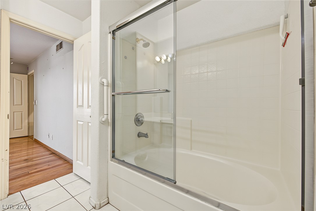 Photo 17 of 31, 701 Capri Drive #10B
