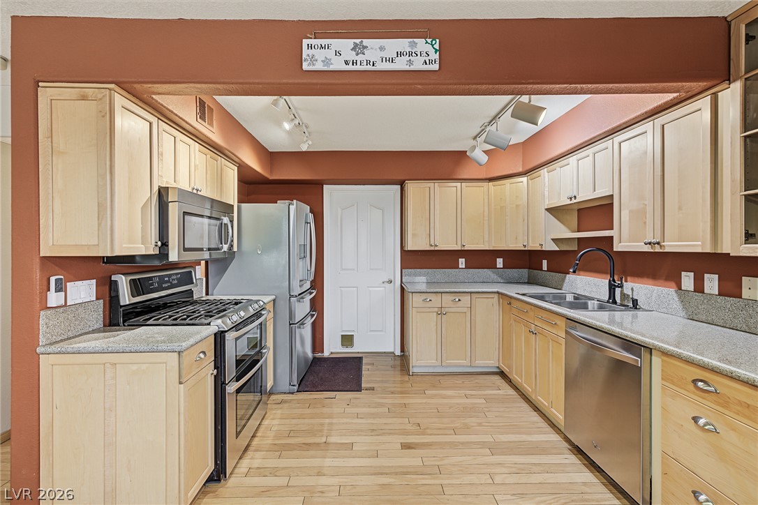 Photo 13 of 31, 701 Capri Drive #10B