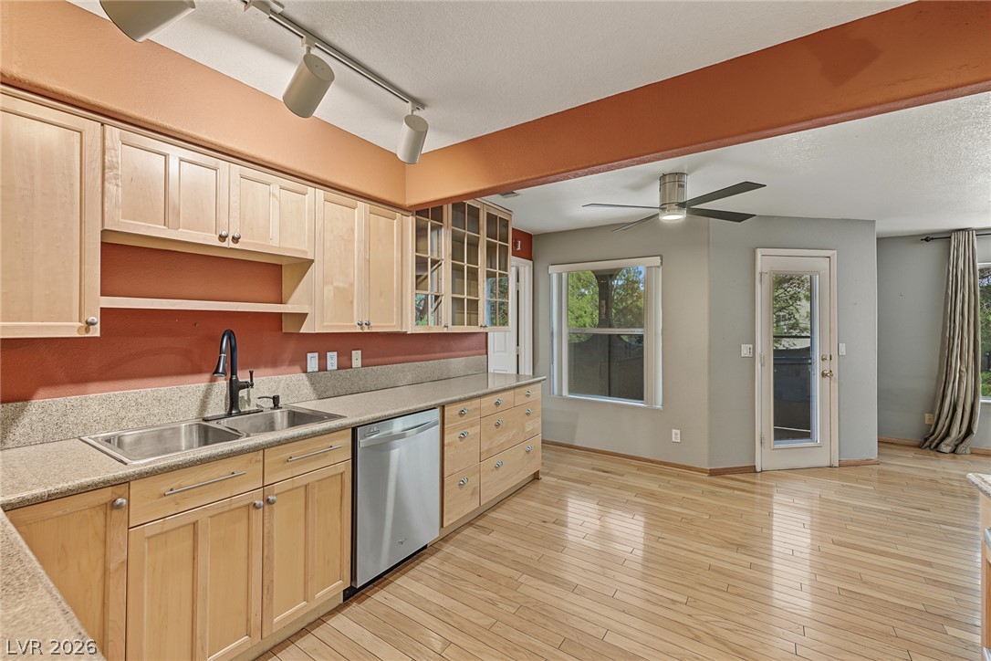 Photo 9 of 31, 701 Capri Drive #10B