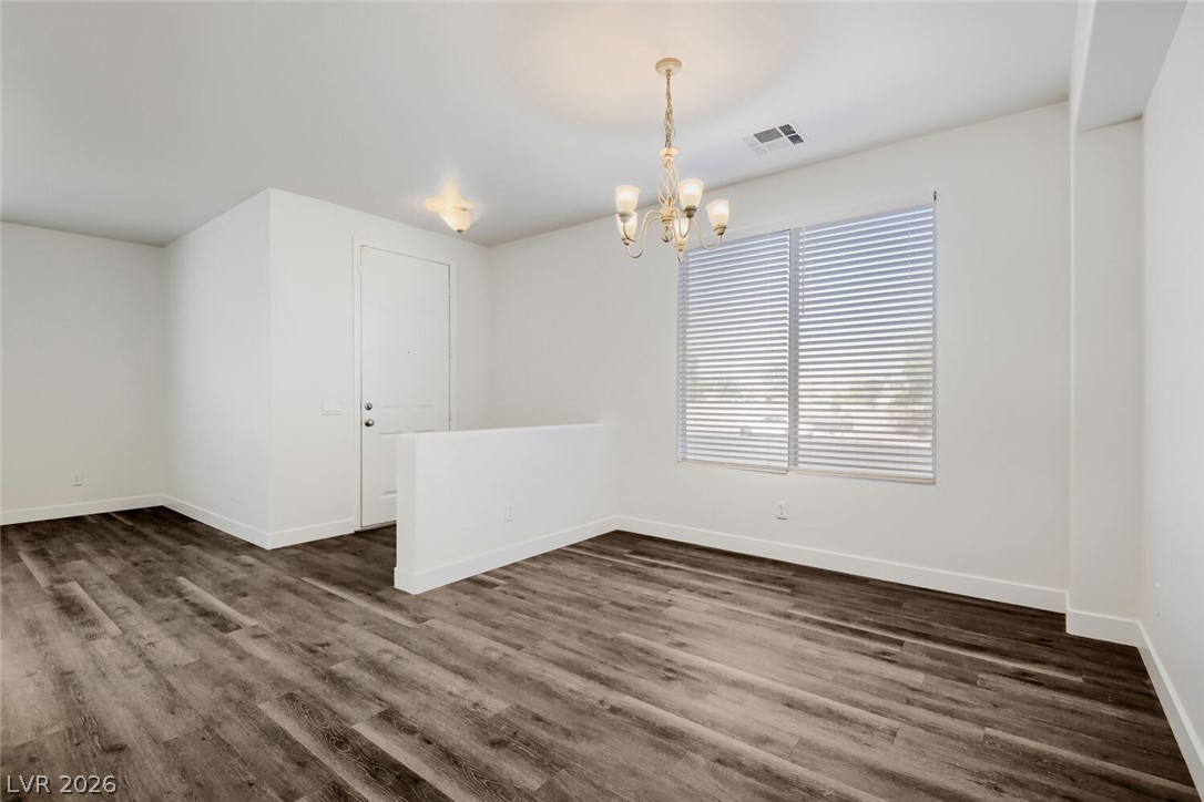 Photo 7 of 29, 520 Moses Lake Court