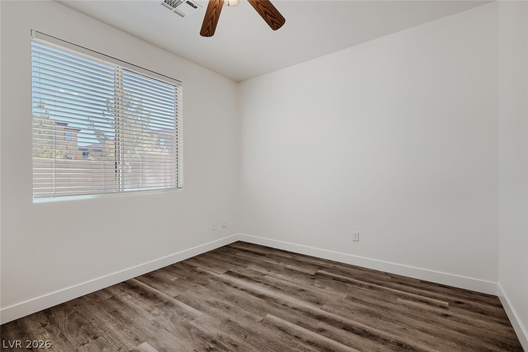 Photo 19 of 29, 520 Moses Lake Court