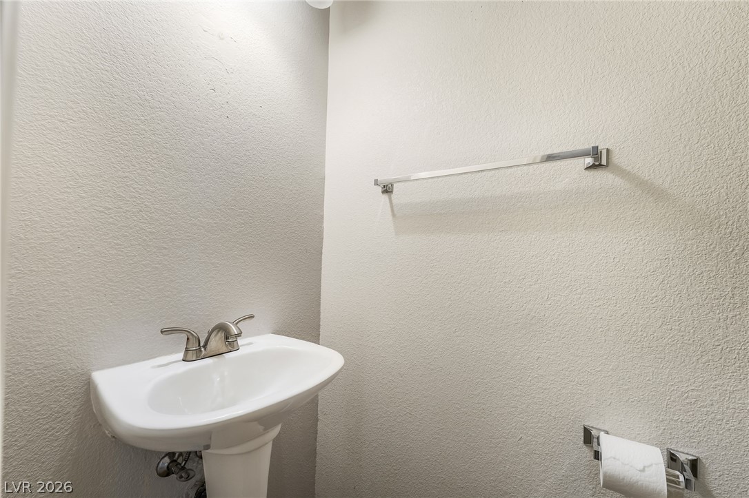 Photo 14 of 29, 6245 Dan Blocker Avenue #102