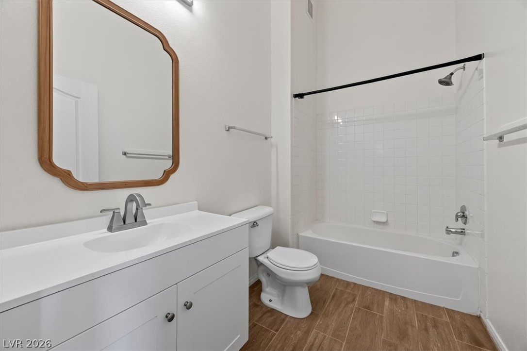 Photo 27 of 40, 3575 Cactus Shadow Street #204