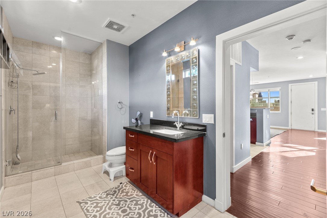 Photo 26 of 41, 4555 Dean Martin Drive #102
