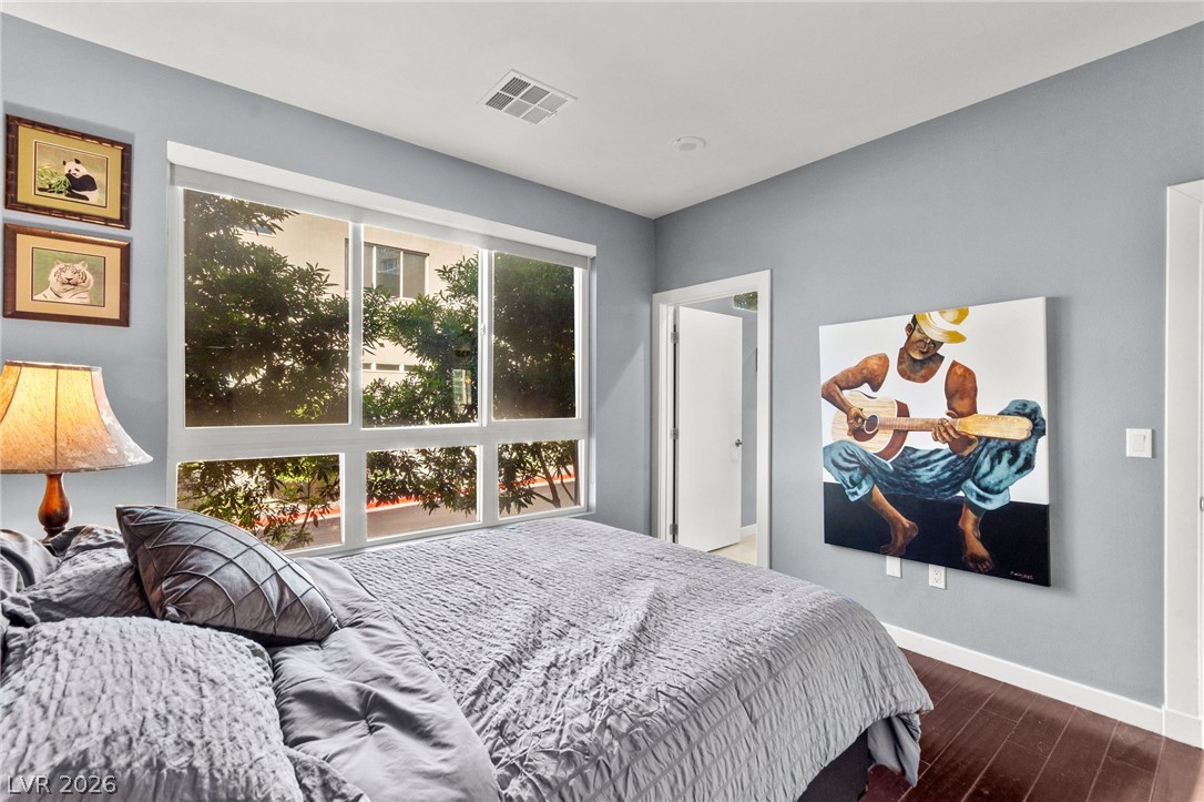 Photo 32 of 41, 4555 Dean Martin Drive #102