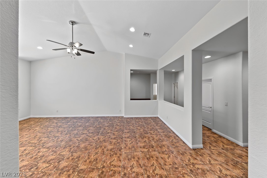 Photo 7 of 30, 8117 Orchard Glen Avenue
