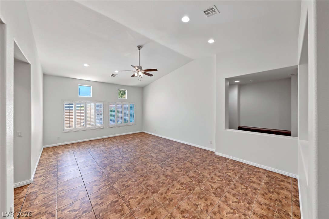 Photo 9 of 30, 8117 Orchard Glen Avenue