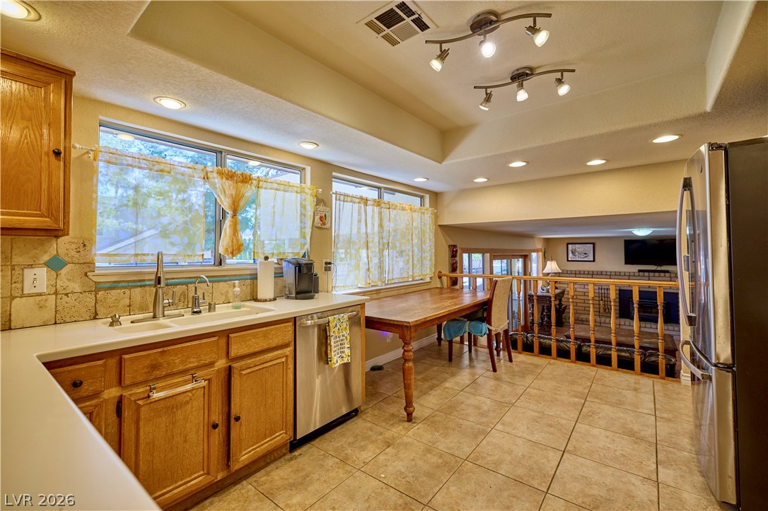 Photo 16 of 34, 8741 Pesaro Drive