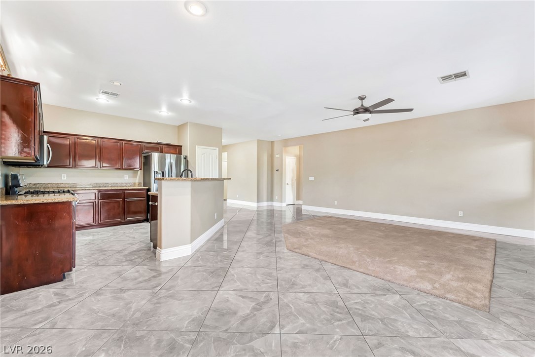Photo 10 of 41, 5968 Pavilion Lakes Avenue
