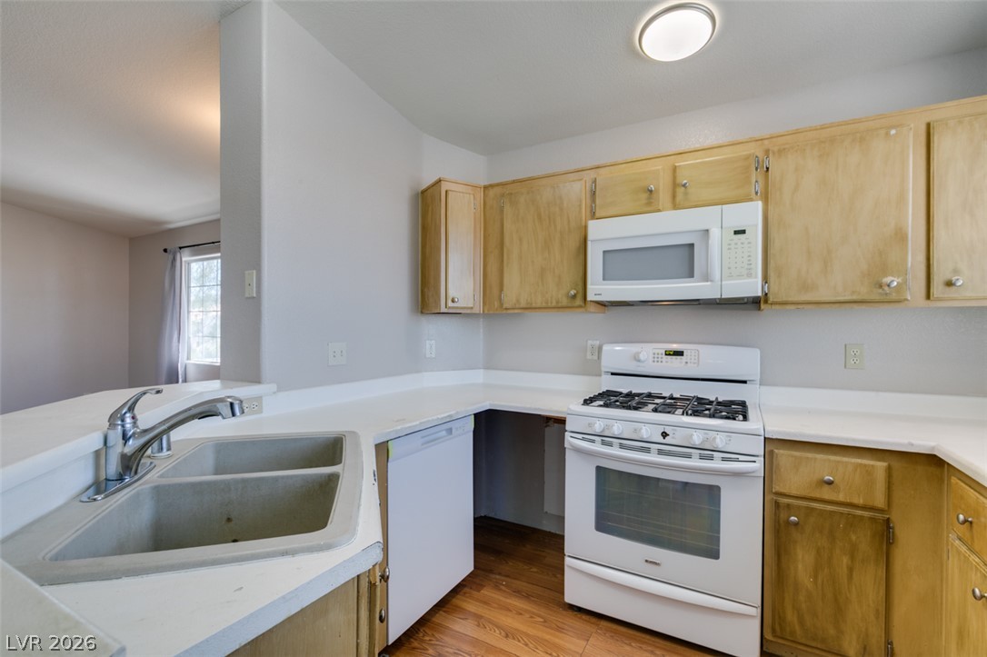 Photo 6 of 37, 1881 W Alexander Road #2062