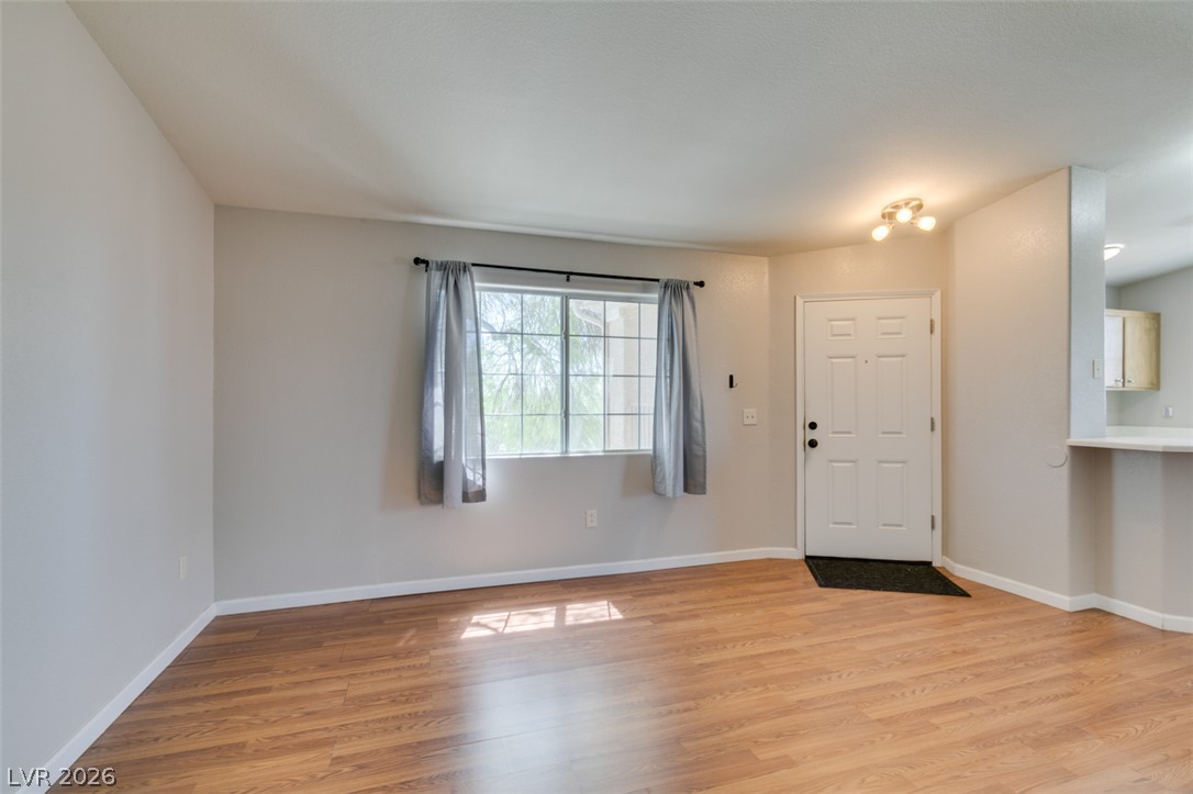 Photo 13 of 37, 1881 W Alexander Road #2062