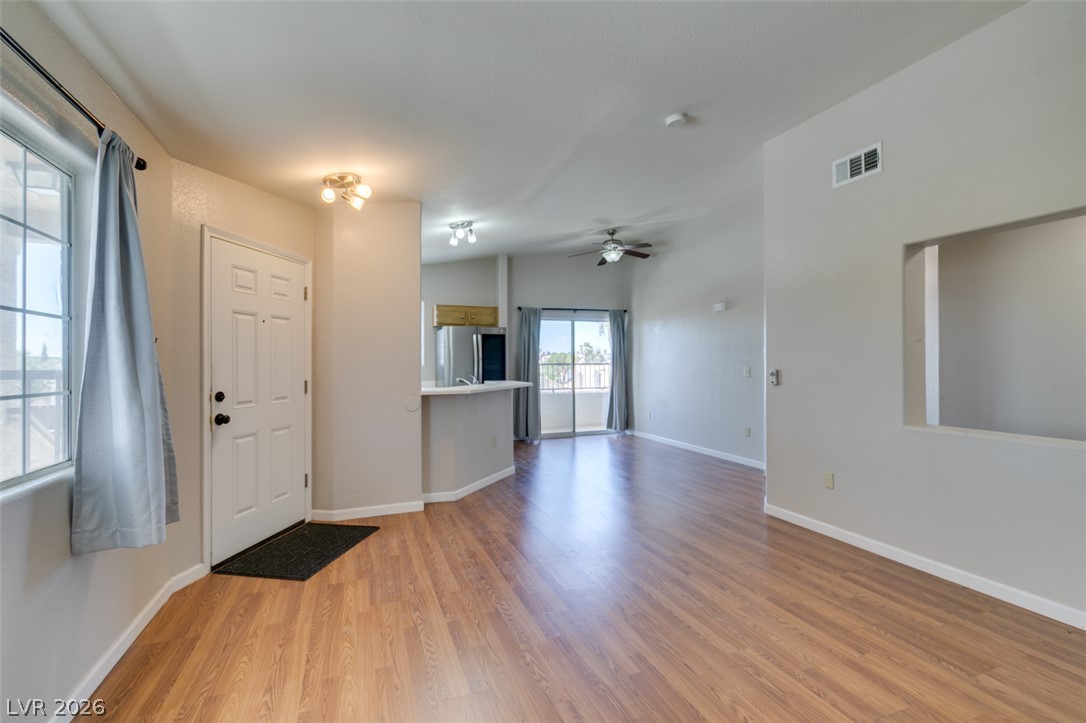 Photo 17 of 37, 1881 W Alexander Road #2062