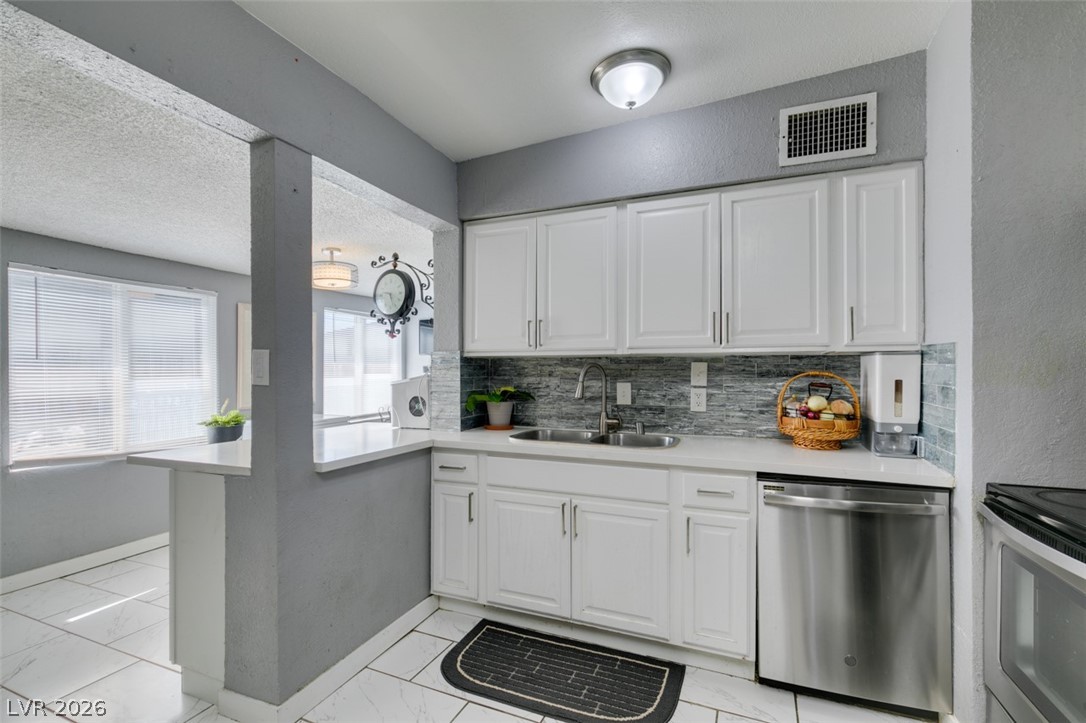 Photo 23 of 37, 1325 Ardmore Street
