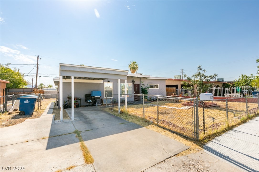 Photo 3 of 1325 Ardmore Street