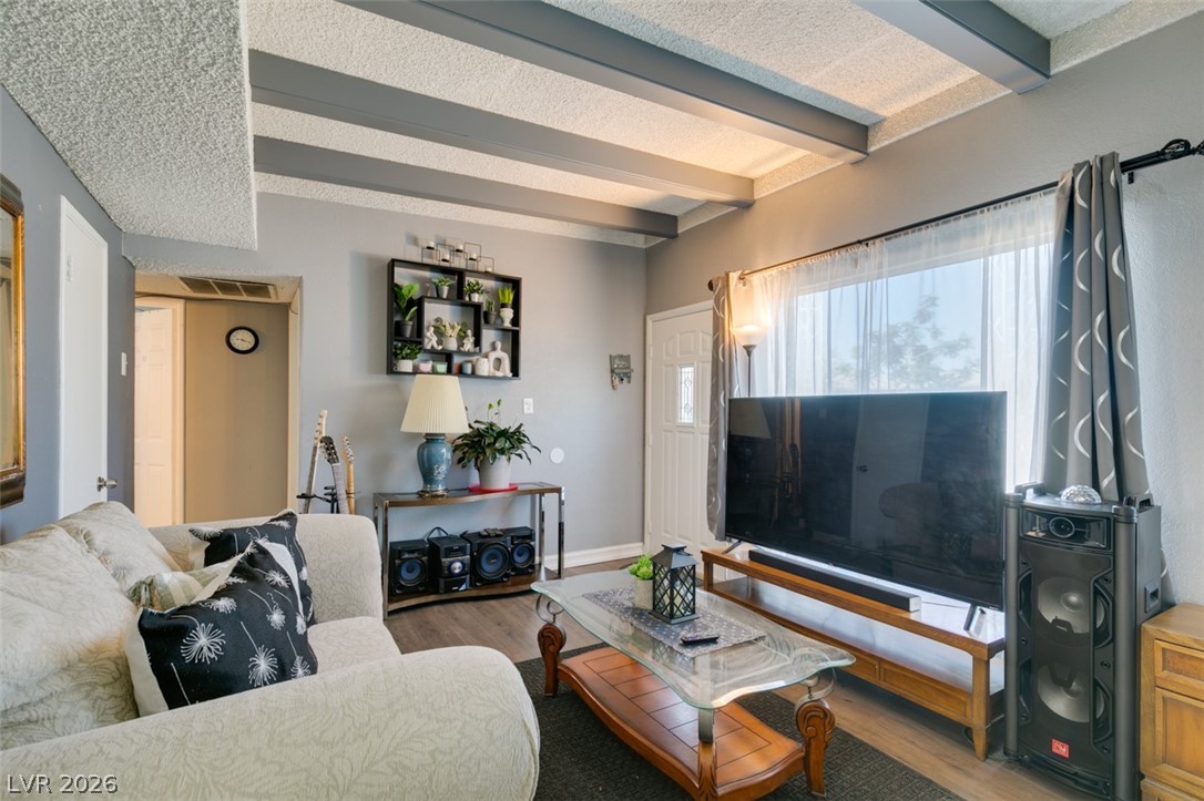 Photo 9 of 37, 1325 Ardmore Street