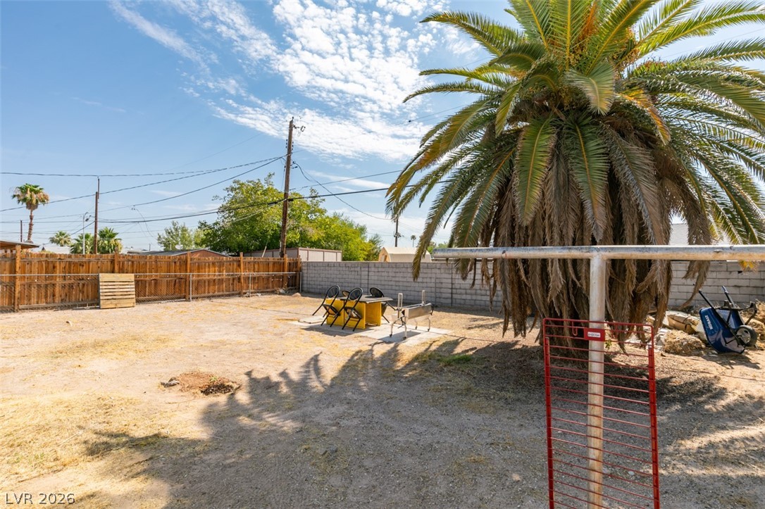 Photo 33 of 37, 1325 Ardmore Street