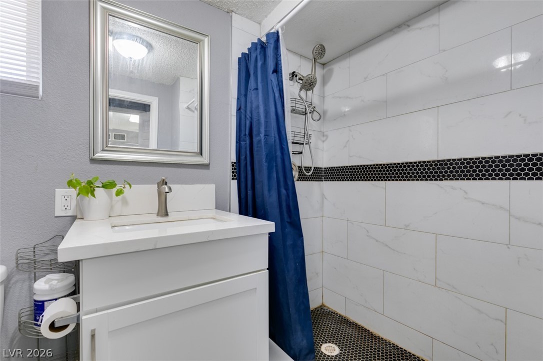 Photo 31 of 37, 1325 Ardmore Street